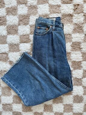 Levi’s Ribcage Cropped Wide Leg Jeans